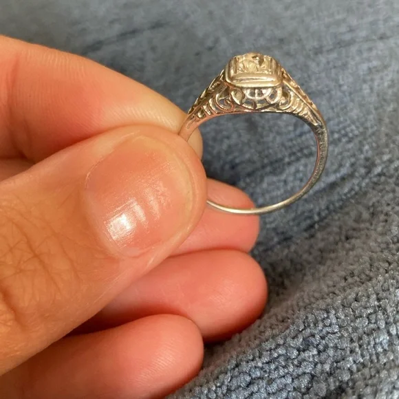 Brilliant Earth One-of-a-Kind Vintage Solitaire “Serafina Ring” - Picture 2 of 5